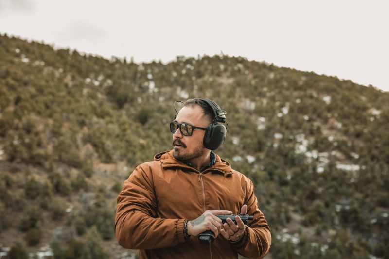 WILEY X Ochranné okuliare APEX Captivate - polarizované wolframovo šedé sklá / matný čierny rám