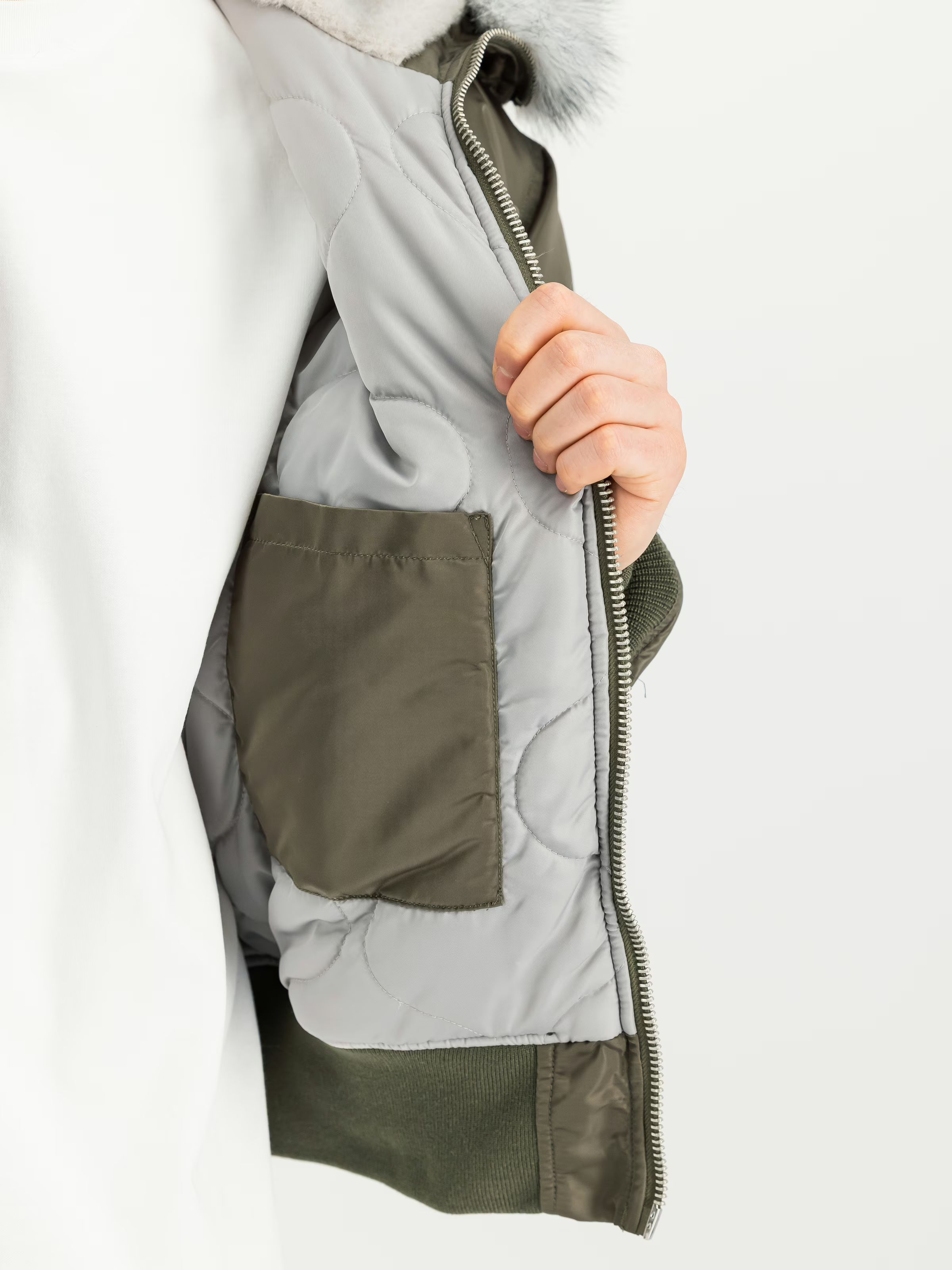 ALPHA INDUSTRIES Bunda 45p Hooded Custom - mud olive (113145/443)