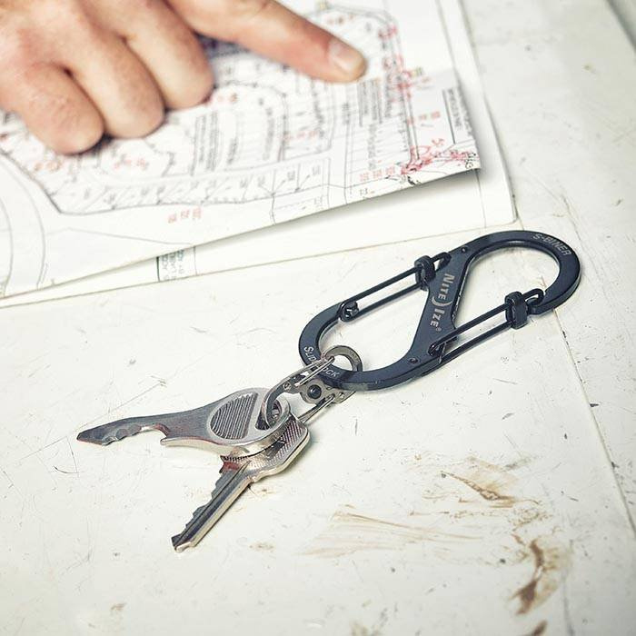 NITE IZE Karabína S-Biner #4 SlideLock - black (LSB4-01-R3)