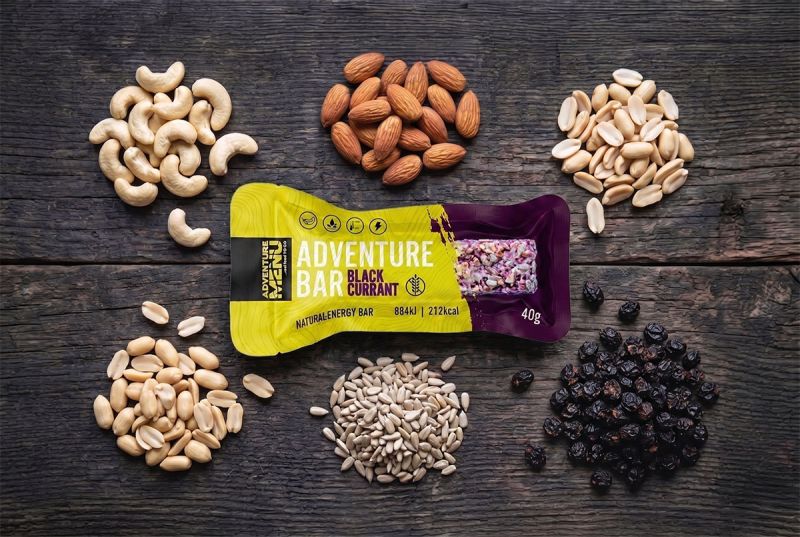 ADVENTURE MENU BAR Tyčinka Black currant 40g