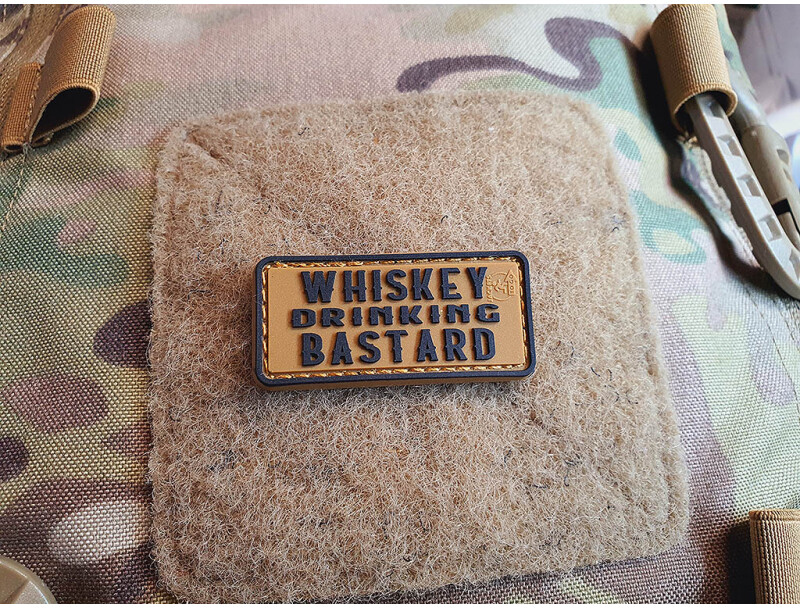 JTG 3D PVC Nášivka/Patch Whiskey Drinking Bastard - coyote