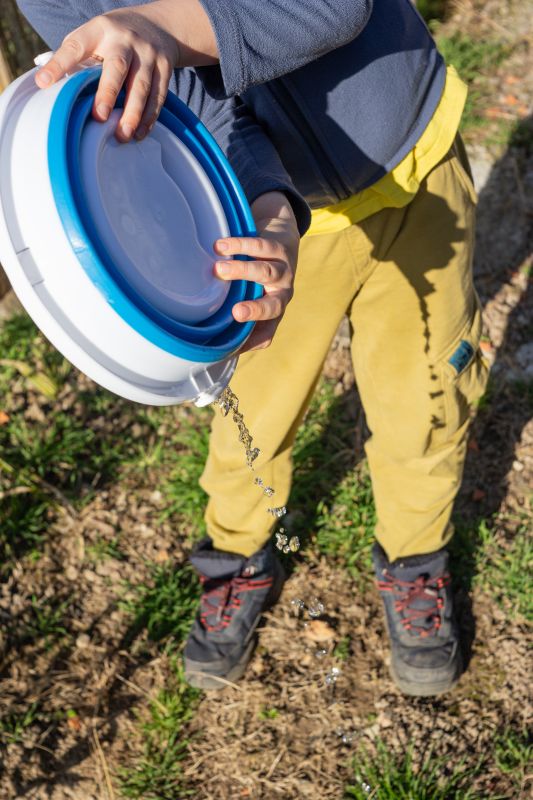Vedierko na vyrobu gelovych guliciek, blue