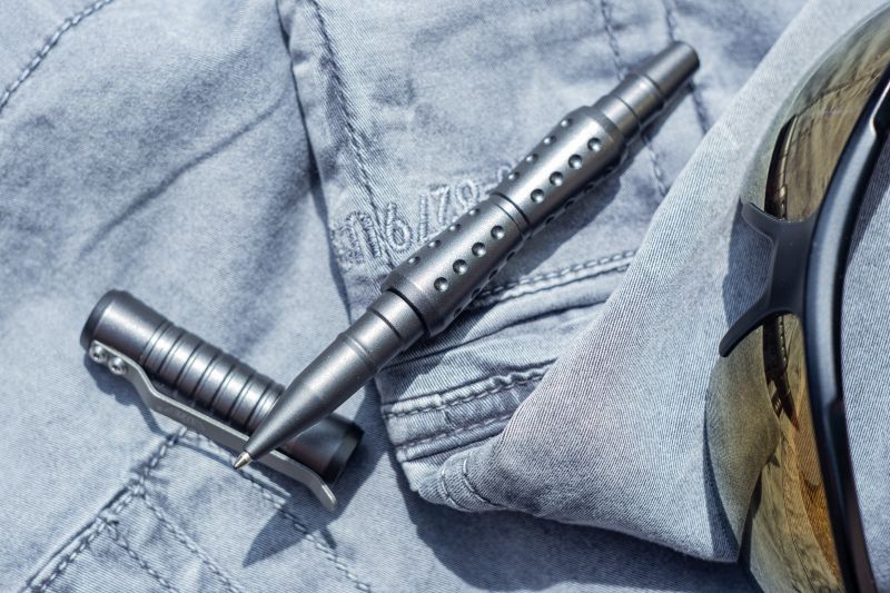 UZI Taktické pero 5,5" (UZITP19GM)