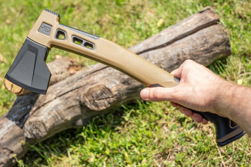 GERBER Sekera Bushcraft Hatchet - coyote
