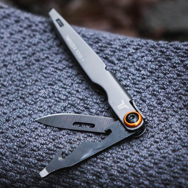 TRUE UTILITY Zatvárací nôž Tweezer Tool Plus - grey (TRU-TOL-0036-G)